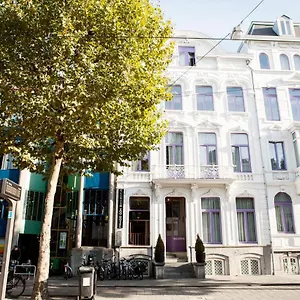 Quentin Zoo Hotell