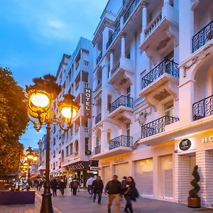 κάντε κράτηση εδώ